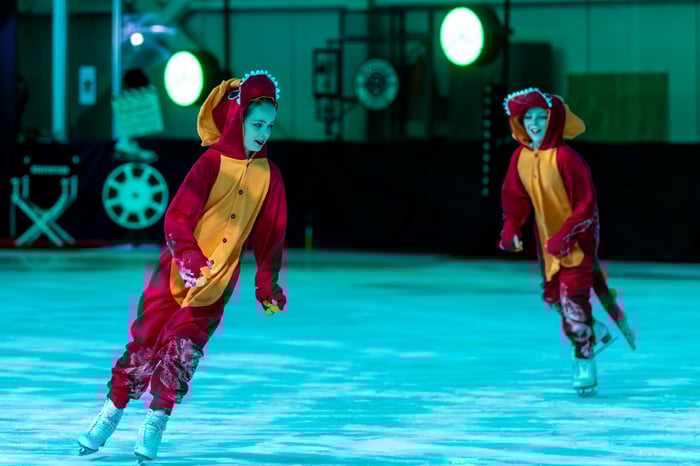 CO7 - Costumes de dinosaures rouges image