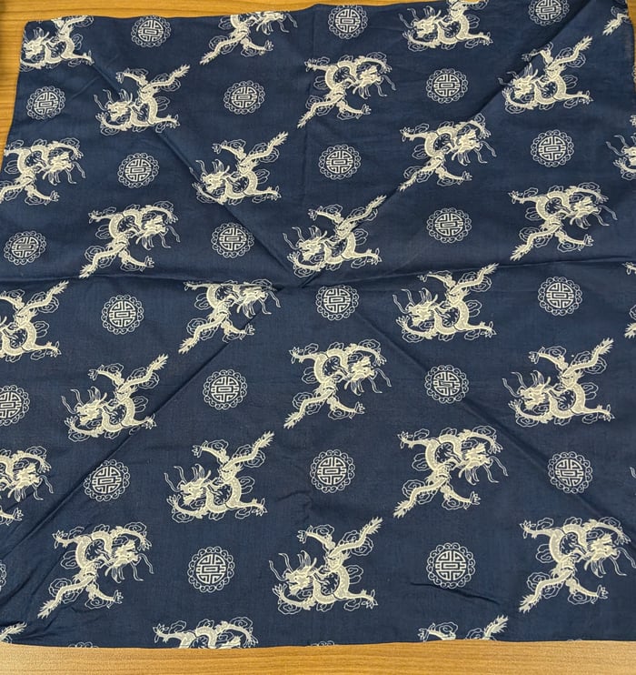 AC12 - Bandana bleu et blanc asiatique  image