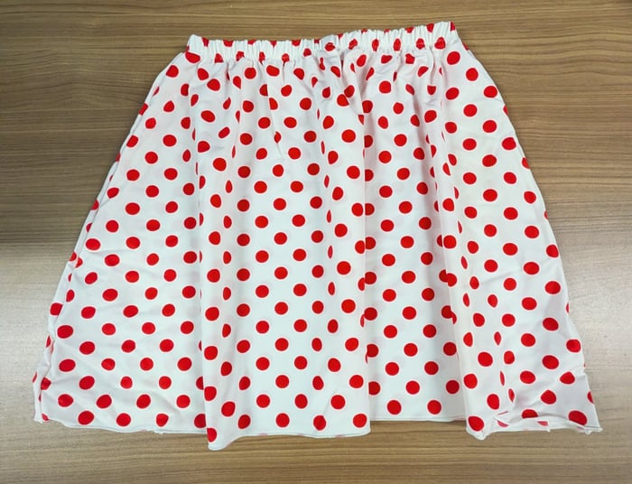 JU2 - Jupes blanches à pois rouges image