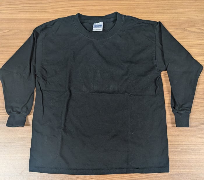 TS12 - Chandail noir manche longue  image