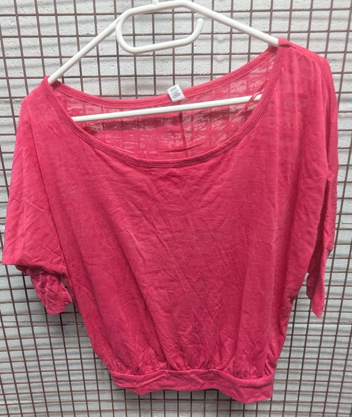 TS9 - Chandails à manches ¾ adulte colorés.   image