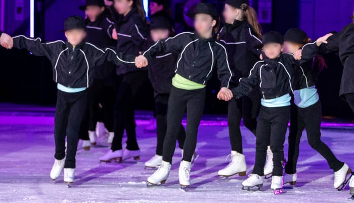 VE8 - Ceste noire sport avec ligne blanche image